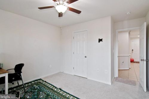 15739 John Diskin Cir, Woodbridge VA  22191-6551 exterior