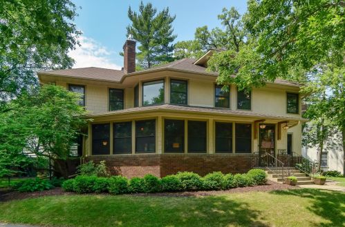 127 Rustic Ldg, Minneapolis, MN 55419-5540