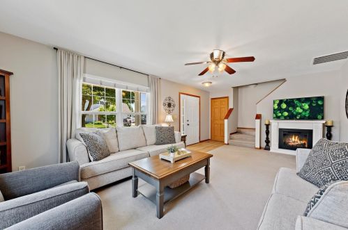 1662 Byfield Pkwy, Valpo, IN 46385-9114