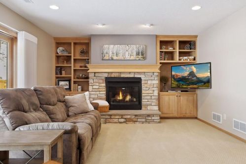 1119 Sommers St, Hudson WI  54016-2360 exterior