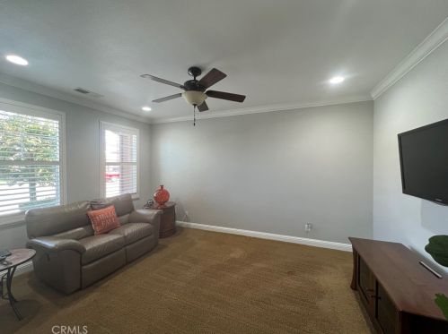 2363 Pinehurst Ave, Fresno CA  93730-5950 exterior