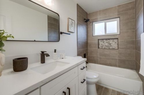 1839 Yettford Rd, Vista CA  92083-7728 exterior