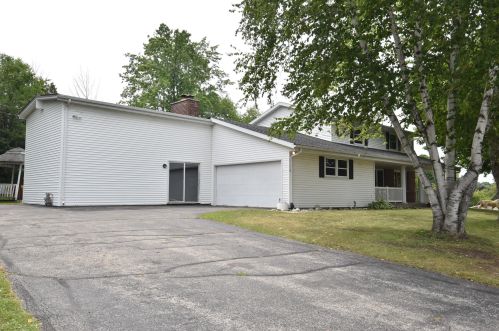 5049 Guerin Pass, Waukesha, WI 53151-7501