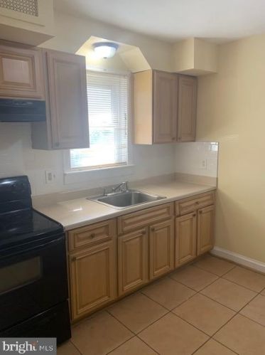 1615 28th St, Washington DC  20007-2953 exterior