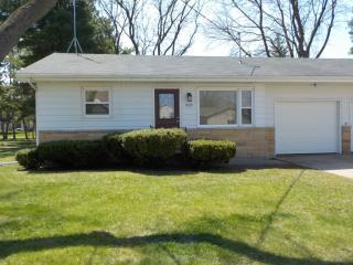 835 Ray St, Prairie Du Sac WI  53578-2514 exterior