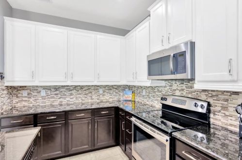 1854 Altavista Cir, Lakeland FL  33810-2795 exterior