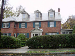 259 Ward St, Newton, MA 02459-1212