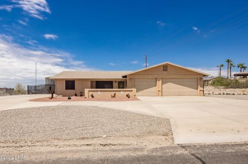 3985 Highlander Ave, Lake Havasu City, AZ 86406-9240