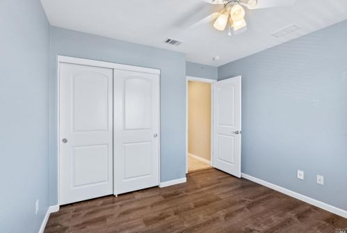 2312 Newcastle Dr, Vacaville CA  95687-8252 exterior