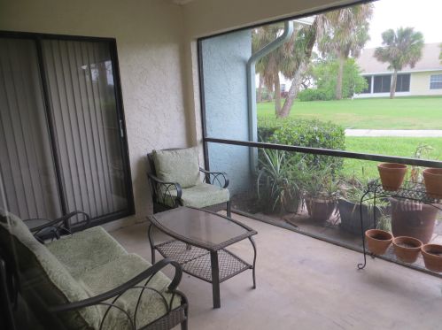 4176 Gator Trace Villas Cir, Fort Pierce FL  34982-6819 exterior