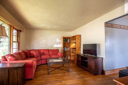 1099 Haig St, Hermitage PA  16146-2856 exterior