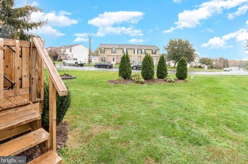30 Johns Dr, West Enola PA  17025-2696 exterior