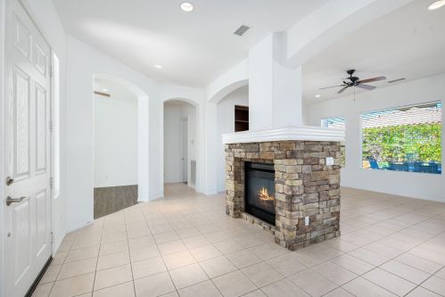 81326 Golden Barrel Way, La Quinta CA  92253-9325 exterior