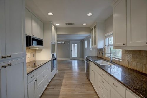 2006 Main St, Georgetown TX 78626-5047 exterior