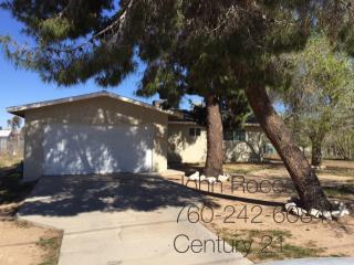 12537 11th Ave, Victorville CA  92395-9607 exterior