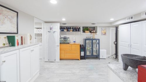 284 Passaic Ave, Nutley NJ  07110-2743 exterior