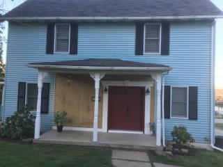 100 Wide St, Houston, PA 15342-1435
