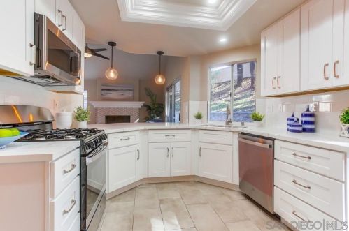 11781 Caminito De Las Missiones, San Diego CA 92128-3342 exterior