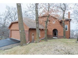 16750 Lakehills Ct, Lakeville, MN 55044-9394