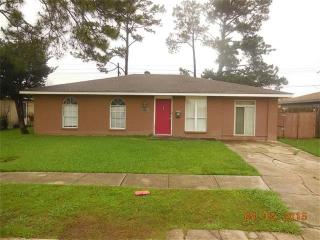 425 Willowbrook Dr, Gretna, LA 70056-7819