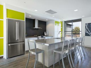 2650 El Camino Real, Mountain View CA  94040-1117 exterior