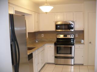 10207 Scarborough Commons Ct, Springfield VA  22015-2815 exterior