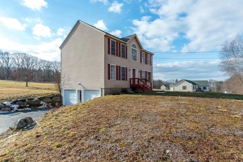 242 Blakes Hill Rd, Northwood, NH 03261-3941