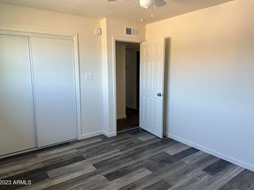 9831 11th Ave, Phoenix AZ  85041-8933 exterior