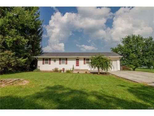 4571 Clark Station Rd, Greenville, OH 45331-9561
