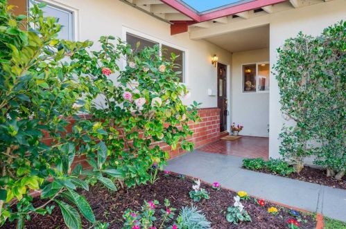 2843 Gobat Ave, San Diego, CA 92122-3131