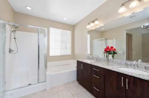 723 Forest Park Blvd, Oxnard CA 93036-5311 exterior