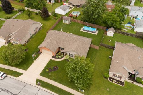 140 Union Ridge Dr, Englewood OH  45322-8774 exterior