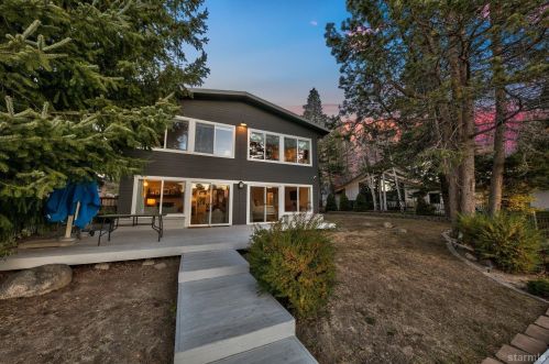544 Tahoe Keys Blvd, South Lake Tahoe CA  96150-3313 exterior