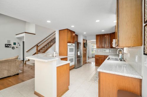 7440 Old Riv Dr, Blacklick OH  43004-7126 exterior