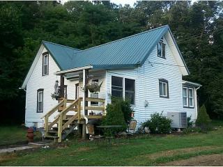 112 Main St, Renfrew, PA 16053
