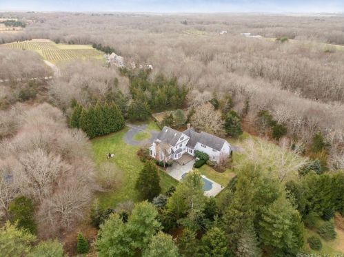 539 Taugwonk Rd, Stonington, CT 06378-1805