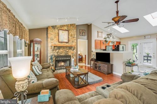 109 Fairfax Ln, Locust Grove, VA 22508-5152