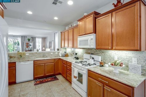 225 Silver Bell Way, Oakley CA  94561-2363 exterior