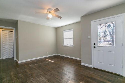 1104 Sharondale St, Fort Worth TX 76115-4241 exterior