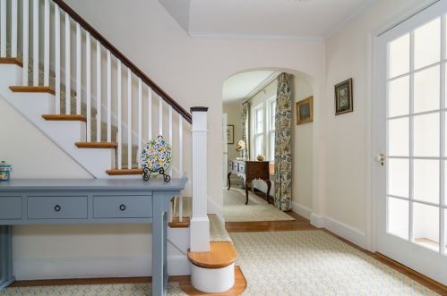 27 Appleby Rd, Wellesley, MA 02482-6918