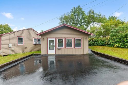 15 Crestview St, Keene NH  03431-2607 exterior