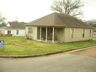 437 Fowlkes Ave, Dyersburg, TN 38024-3817
