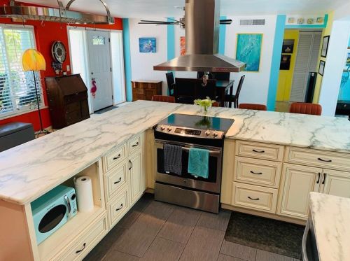 5888 33rd Ave, Saint Petersburg, FL 33710-1810