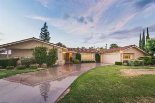 1558 Wrenwood Ave, Fresno, CA 93711-3053