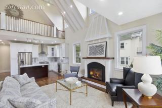 1216 Albemarle Rd, Brooklyn, NY 11218-2908