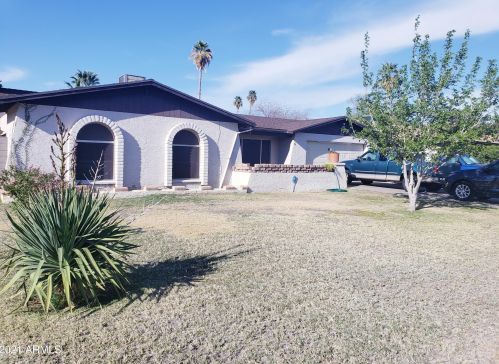 5534 Mountain View Rd, Glendale, AZ 85302-2113