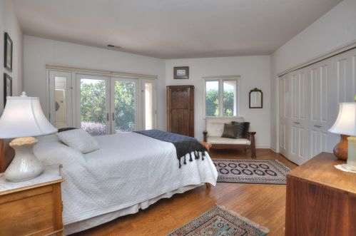 1042 Via Los Padres, Santa Barbara CA  93111-1345 exterior