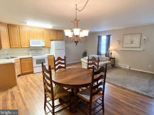 55 Kings Ct, Swedesboro NJ  08085-5033 exterior