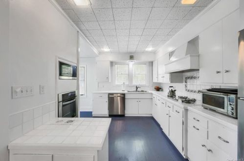 41 Goshen Ave, Washingtonville NY  10992-1117 exterior