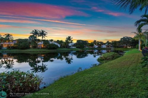2840 Hampton Cir, Delray Beach, FL 33445-7156